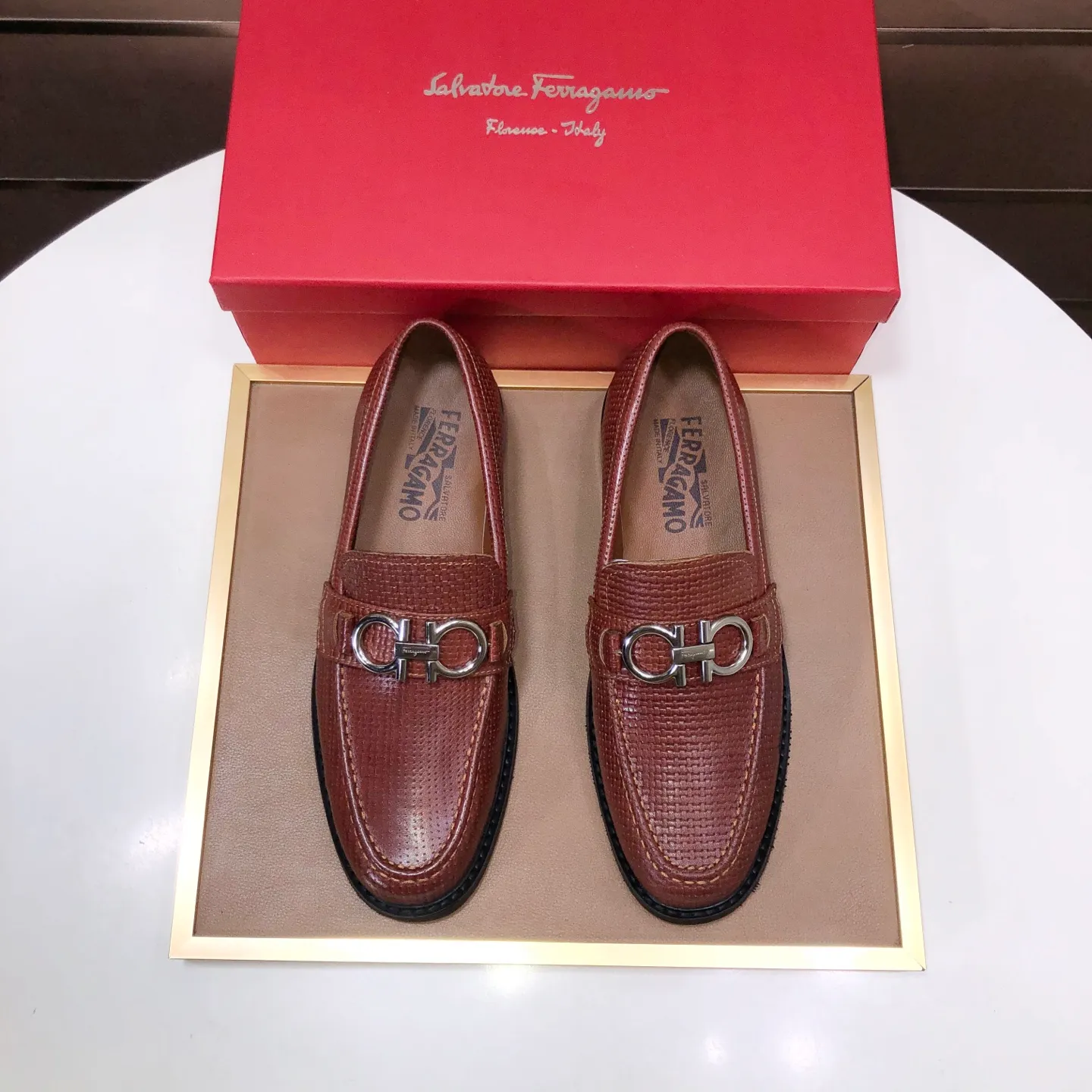 Men's shoes 💰460💰[Ferragamo/Ferragamo] The latest model in the counter. Original imported high-quality cowhide with open sides + imported sheep lining + original luxury metal buckle + original combination outsole. Comparison without pressure 38–44🎉